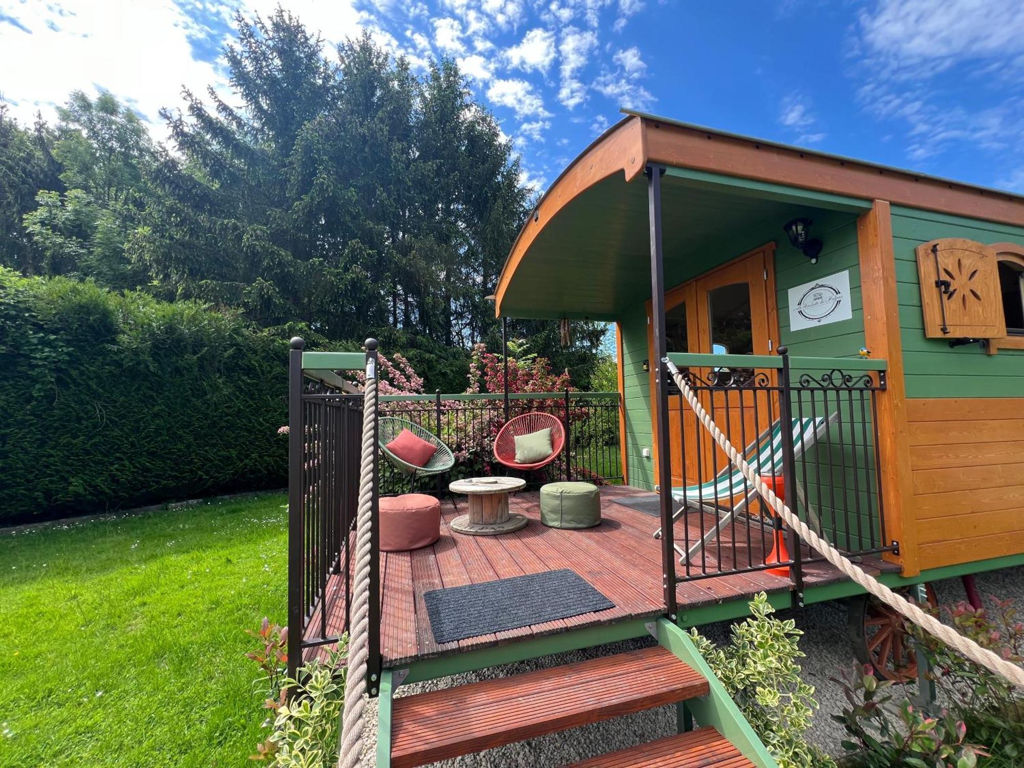 Bed and Breakfast La Roulotte Deluxe De Malpas Quingey Экстерьер фото