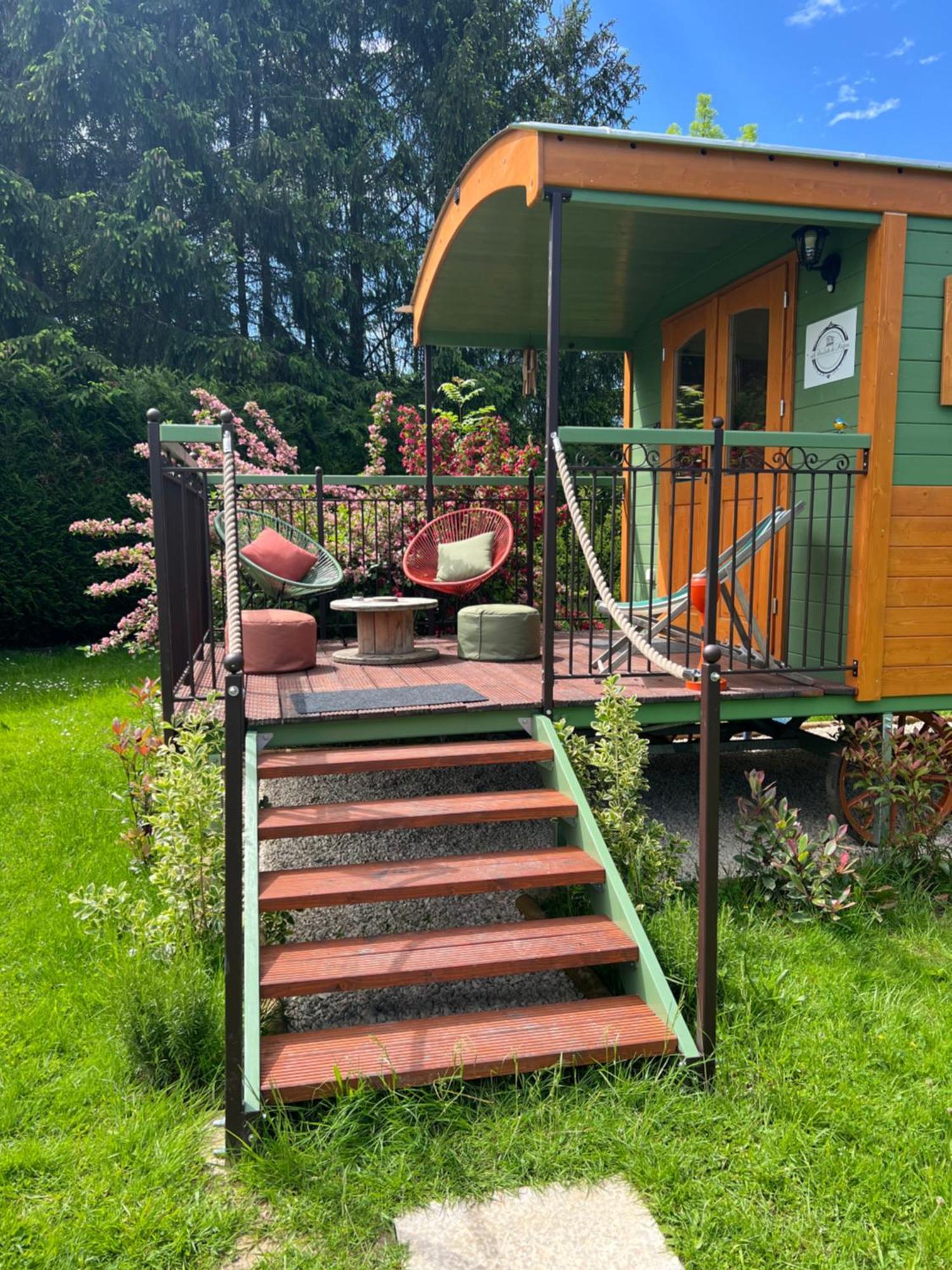Bed and Breakfast La Roulotte Deluxe De Malpas Quingey Экстерьер фото