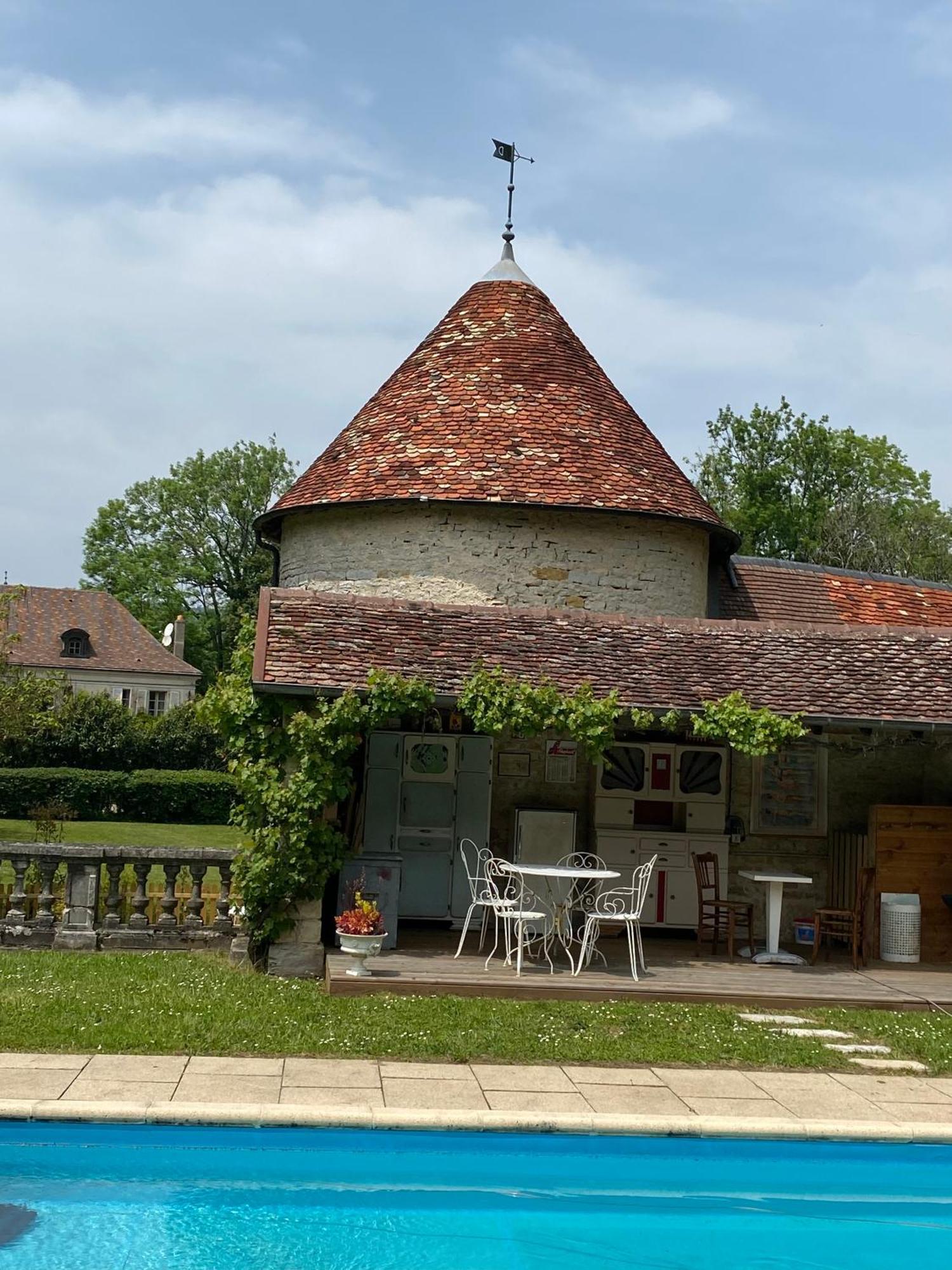 Bed and Breakfast La Roulotte Deluxe De Malpas Quingey Экстерьер фото